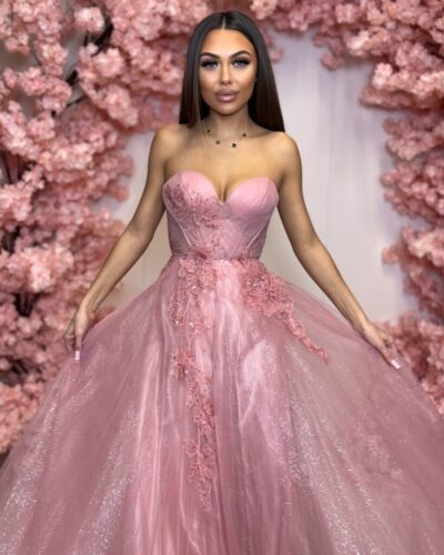 Šaty Positano – dlouhé plesové šaty s korzetovým živůtkem a bohatou tylovou sukní - broskvová