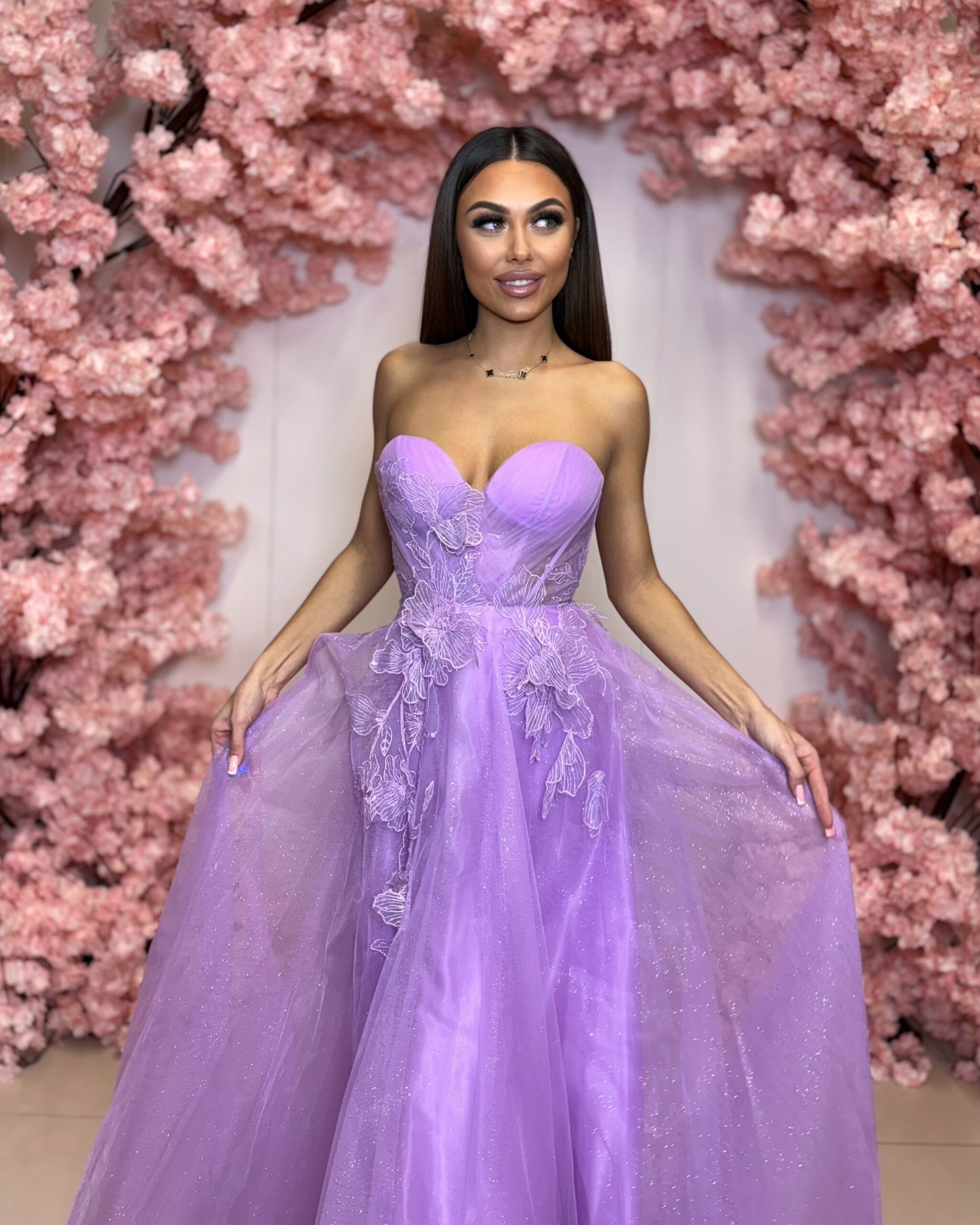 Šaty Positano – dlouhé plesové šaty s korzetovým živůtkem a bohatou tylovou sukní - fialová - Obrázek 3