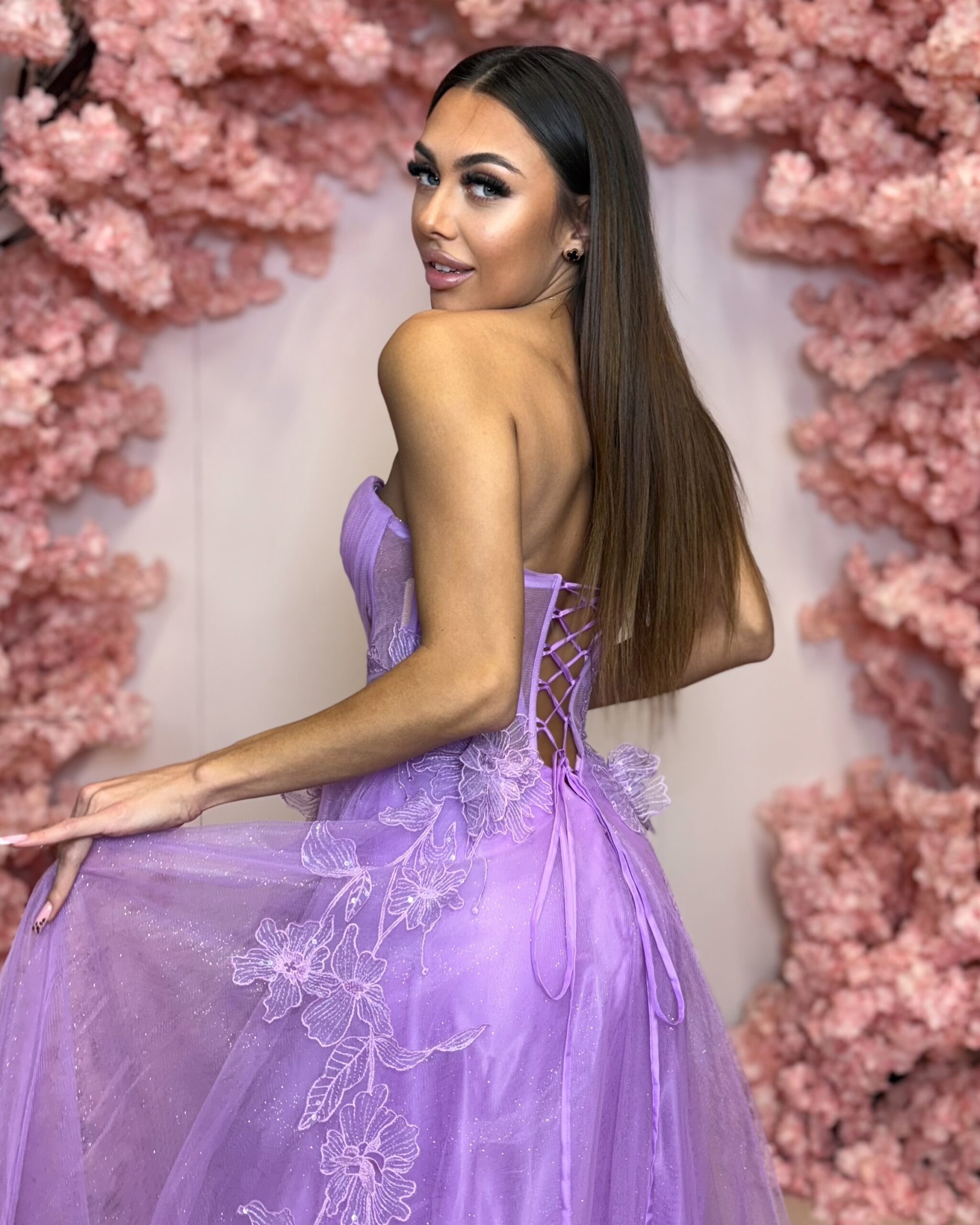 Šaty Positano – dlouhé plesové šaty s korzetovým živůtkem a bohatou tylovou sukní - fialová - Obrázek 2