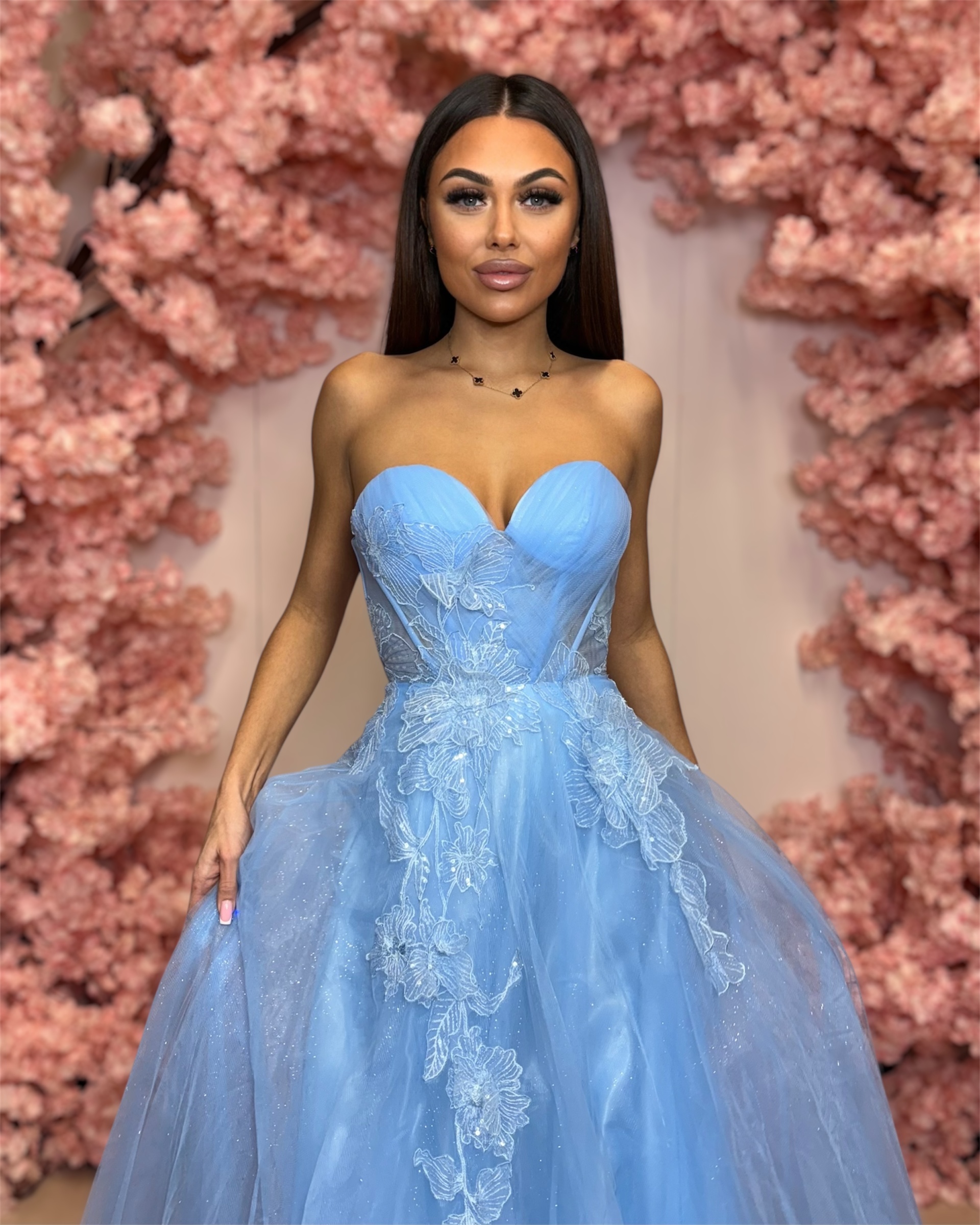 Šaty Positano – dlouhé plesové šaty s korzetovým živůtkem a bohatou tylovou sukní - nebeská